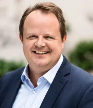 Thomas Kragh Thomas Kragh, Head of Customer Relations and Managing Partner
